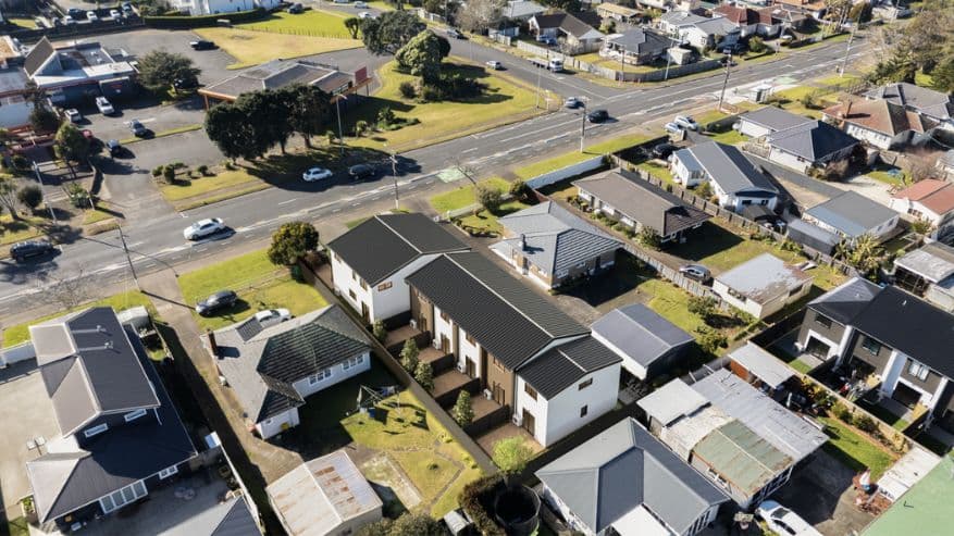 114 Coronation Road 13